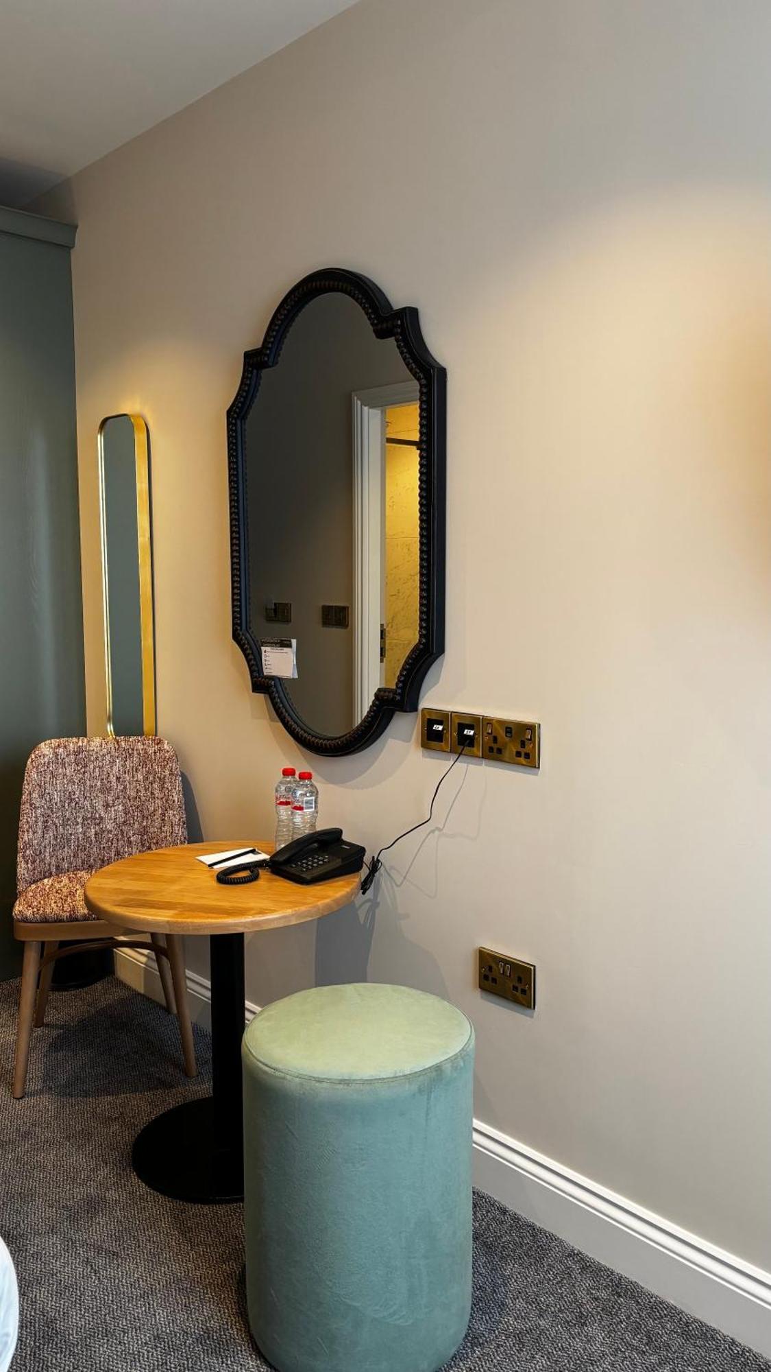 Club House Hotel קילקני מראה חיצוני תמונה